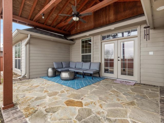 115 Holly Street, Waxahachie, TX 75165