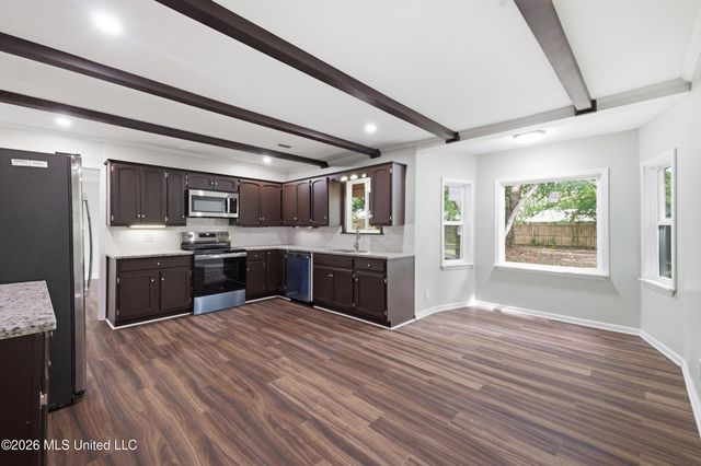 407 Dupont Avenue, Pascagoula, MS 39567