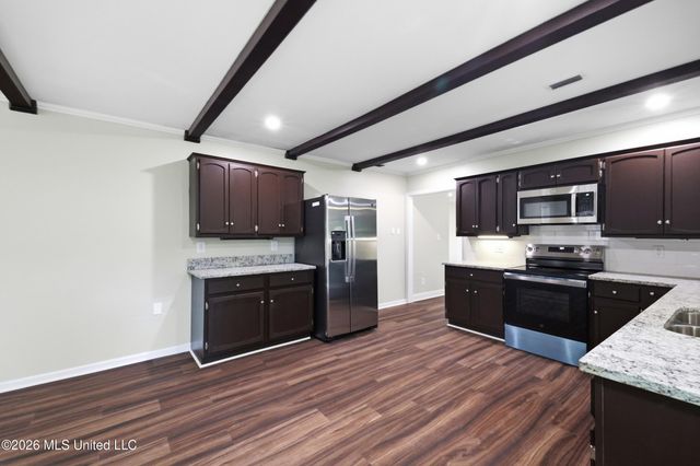 407 Dupont Avenue, Pascagoula, MS 39567