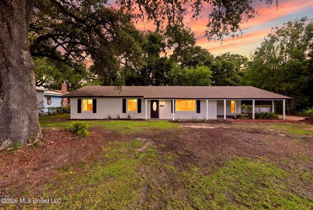 407 Dupont Avenue, Pascagoula, MS 39567