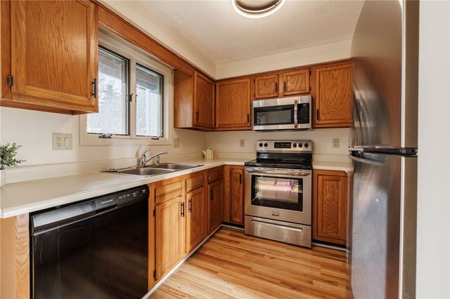 1 Southfield Drive, Webster, NY 14580
