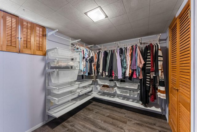 6216 Winnetka Avenue N, Brooklyn Park, MN 55428