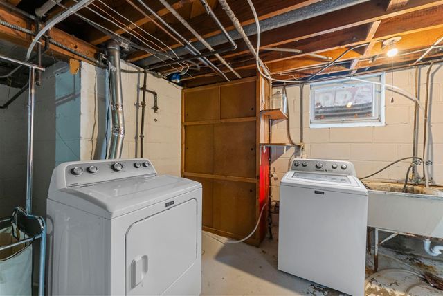 6216 Winnetka Avenue N, Brooklyn Park, MN 55428