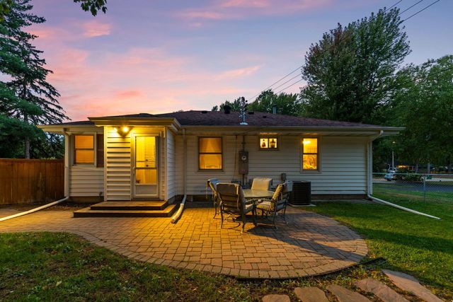 6216 Winnetka Avenue N, Brooklyn Park, MN 55428