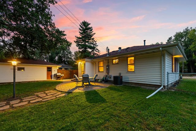 6216 Winnetka Avenue N, Brooklyn Park, MN 55428