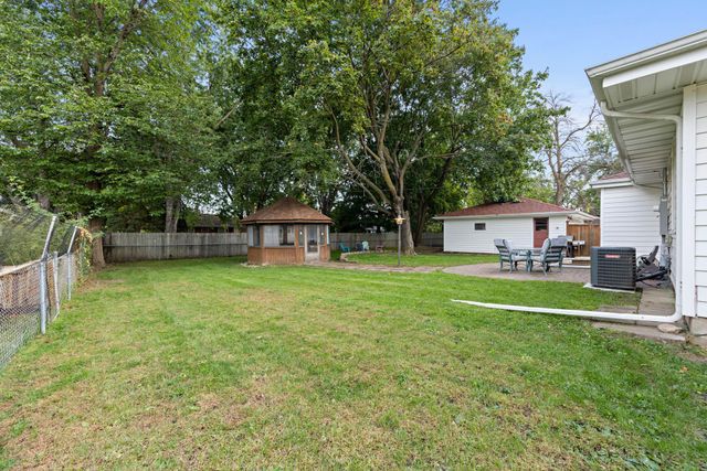 6216 Winnetka Avenue N, Brooklyn Park, MN 55428