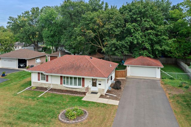 6216 Winnetka Avenue N, Brooklyn Park, MN 55428