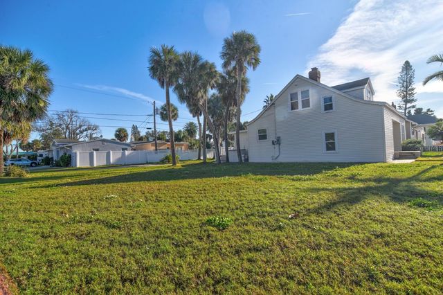 15565 GULF BOULEVARD, Redington Beach, FL 33708