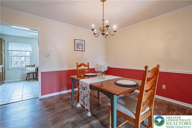 1069 Barnside Road, Lower Macungie Twp, PA 18103