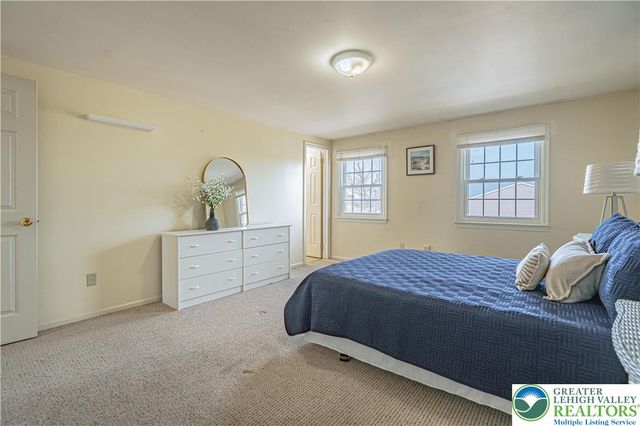 1069 Barnside Road, Lower Macungie Twp, PA 18103