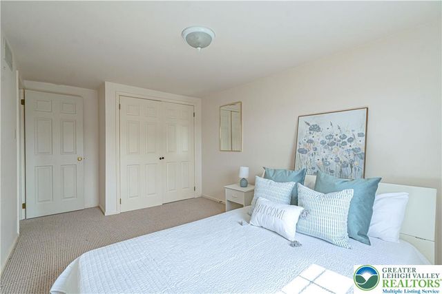 1069 Barnside Road, Lower Macungie Twp, PA 18103