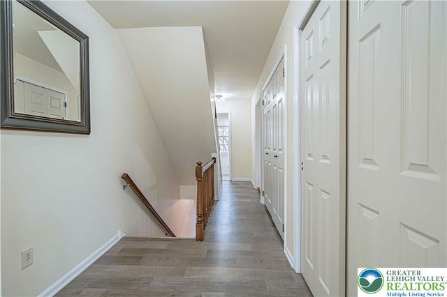 1069 Barnside Road, Lower Macungie Twp, PA 18103