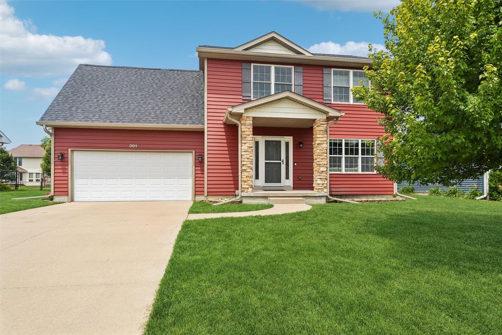 301 NW 10th Circle, Grimes, IA 50111