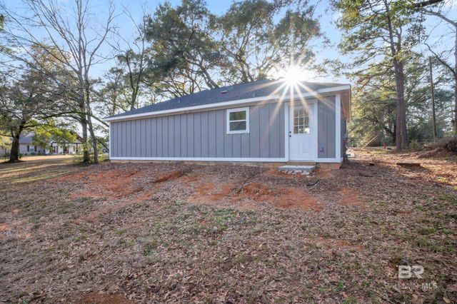 1610 Elaine Avenue, Bay Minette, AL 36507