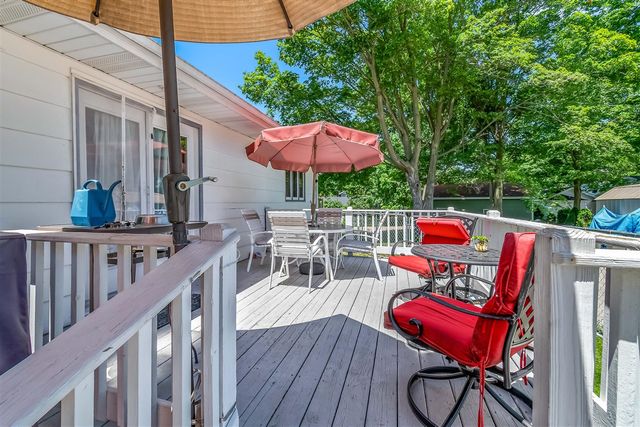 207 Maumee Street, Jonesville, MI 49250