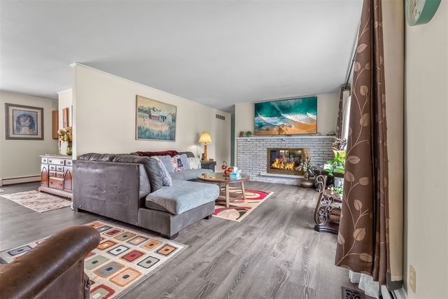 207 Maumee Street, Jonesville, MI 49250