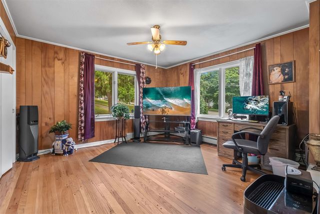 207 Maumee Street, Jonesville, MI 49250