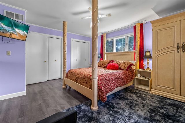 207 Maumee Street, Jonesville, MI 49250