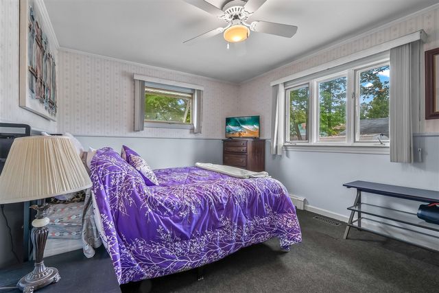 207 Maumee Street, Jonesville, MI 49250