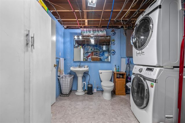 207 Maumee Street, Jonesville, MI 49250