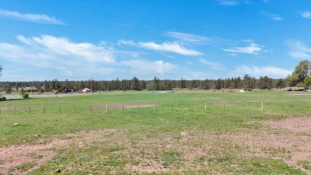 14414 S Stangland Rd, Cheney, WA 99004