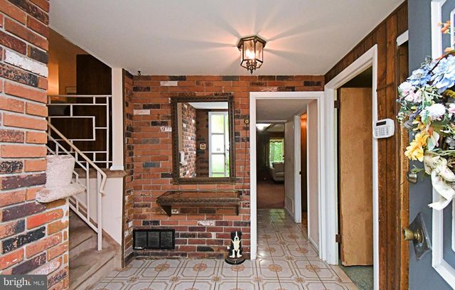 8906 ALICIA ST, Philadelphia, PA 19115