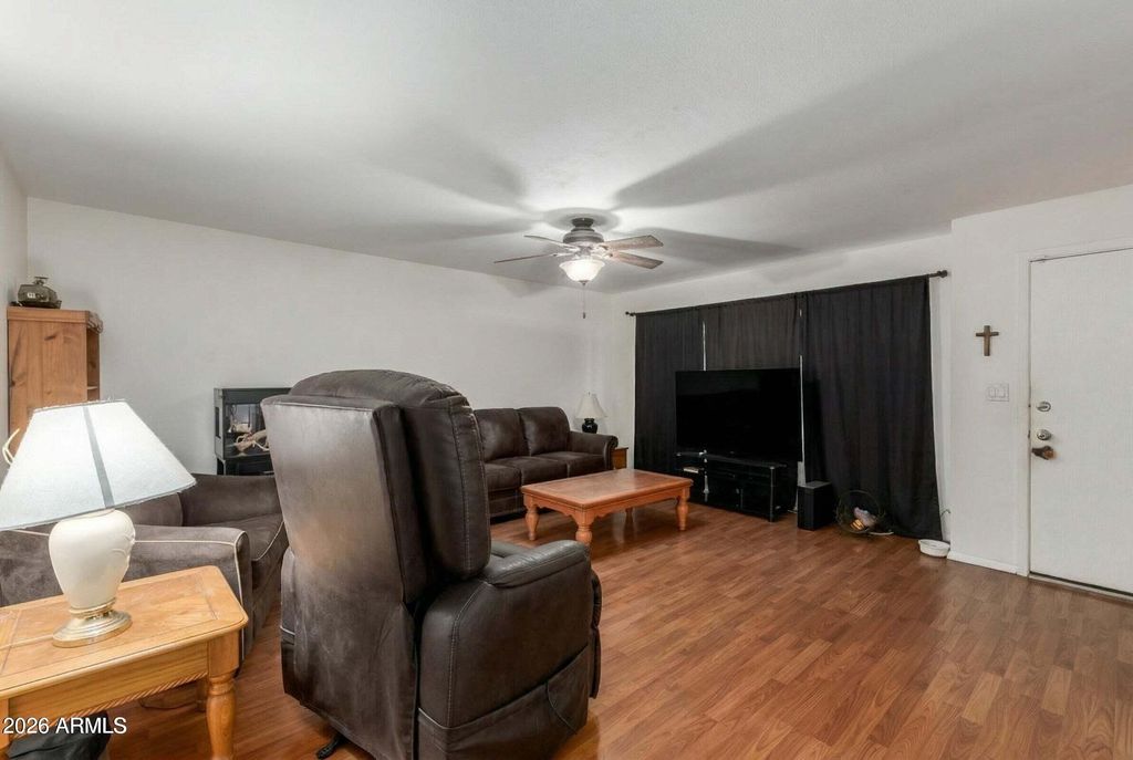 8802 N NEW WORLD Drive, Glendale, AZ 85302 — photo 4