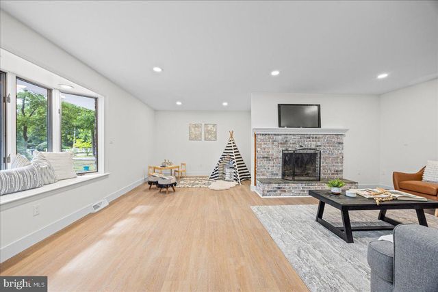 34 MOUNT AIRY, Egg Harbor Township, NJ 08234