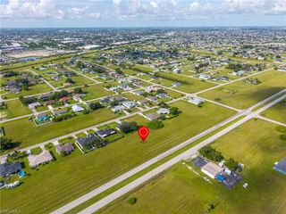 2142 Diplomat PKWY E, Cape Coral, FL 33909