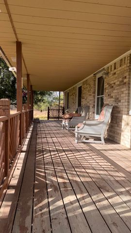 8488 Beard Road, Avoca, MI 48006