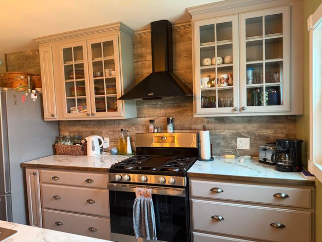 8488 Beard Road, Avoca, MI 48006