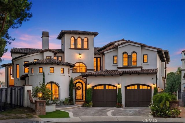 22865 Tindaya, Mission Viejo, CA 92692