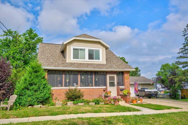 712 Doty Street, Edgerton, WI 53534