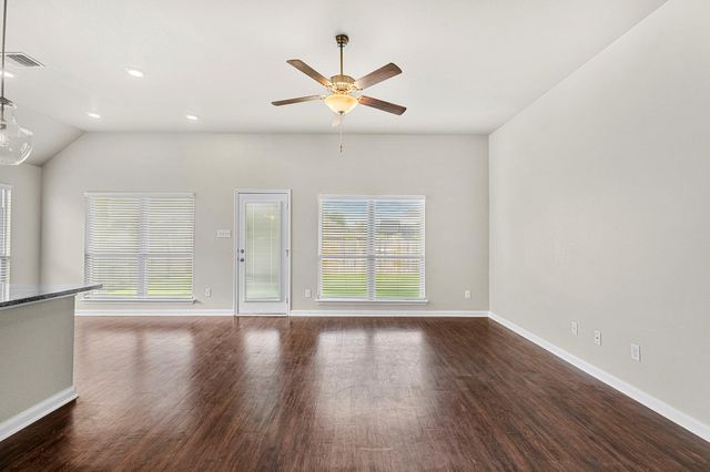 5338 Lancaster DR, Belton, TX 76513