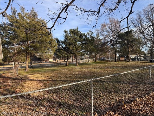 39803 Cedar Hill Circle, Howe, OK 74940