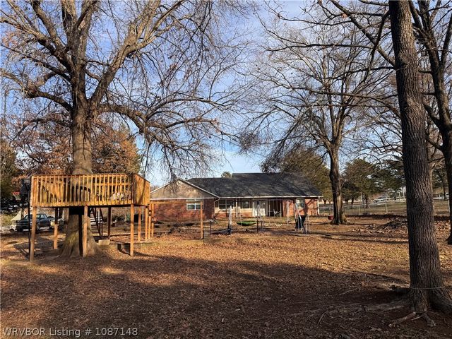 39803 Cedar Hill Circle, Howe, OK 74940