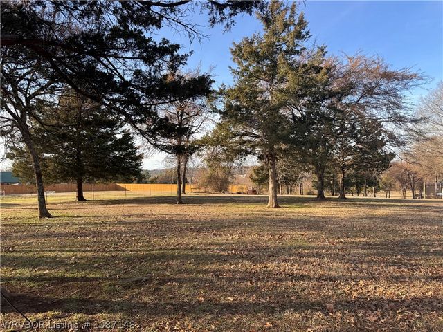 39803 Cedar Hill Circle, Howe, OK 74940