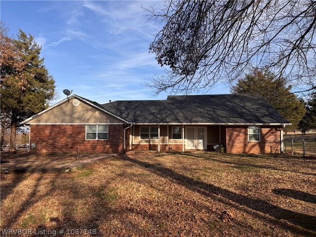 39803 Cedar Hill Circle, Howe, OK 74940