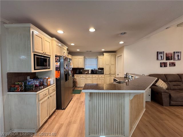 39803 Cedar Hill Circle, Howe, OK 74940