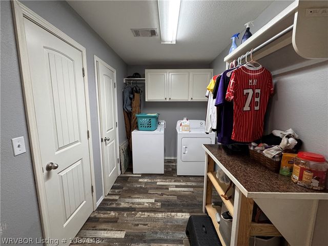 39803 Cedar Hill Circle, Howe, OK 74940