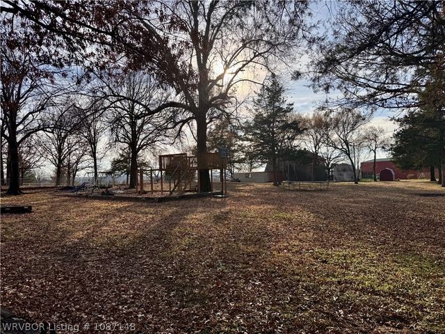 39803 Cedar Hill Circle, Howe, OK 74940