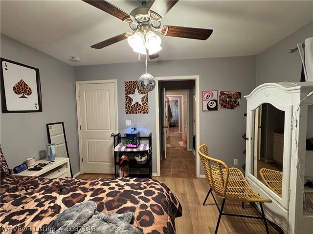 39803 Cedar Hill Circle, Howe, OK 74940