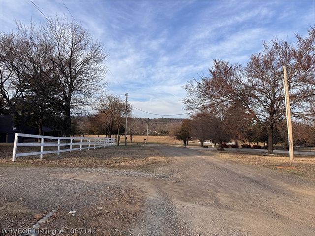 39803 Cedar Hill Circle, Howe, OK 74940