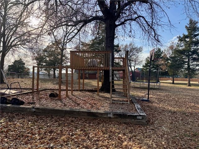 39803 Cedar Hill Circle, Howe, OK 74940