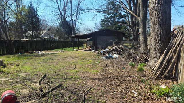 135 S Main, Ste Genevieve, MO 63670