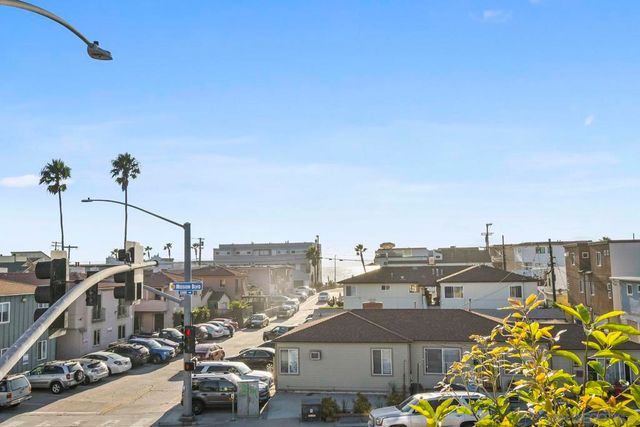 802 Santa Barbara Pl, San Diego, CA 92109