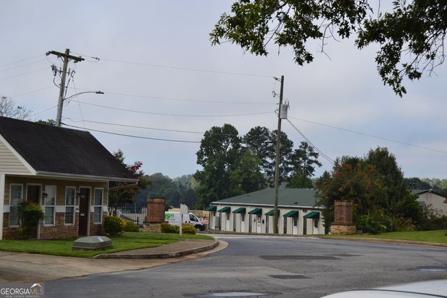 434 W I Parkway, Dallas, GA 30132