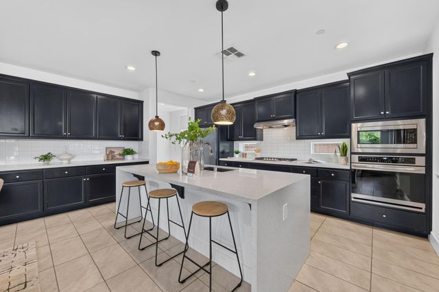 4461 Silver Ivy St, Sacramento, CA 95834