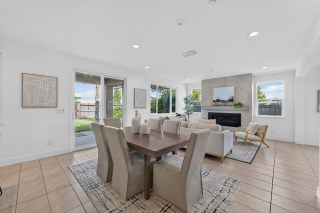 4461 Silver Ivy St, Sacramento, CA 95834