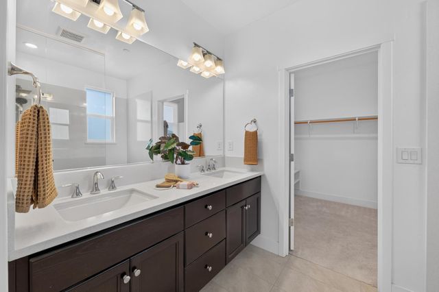 4461 Silver Ivy St, Sacramento, CA 95834